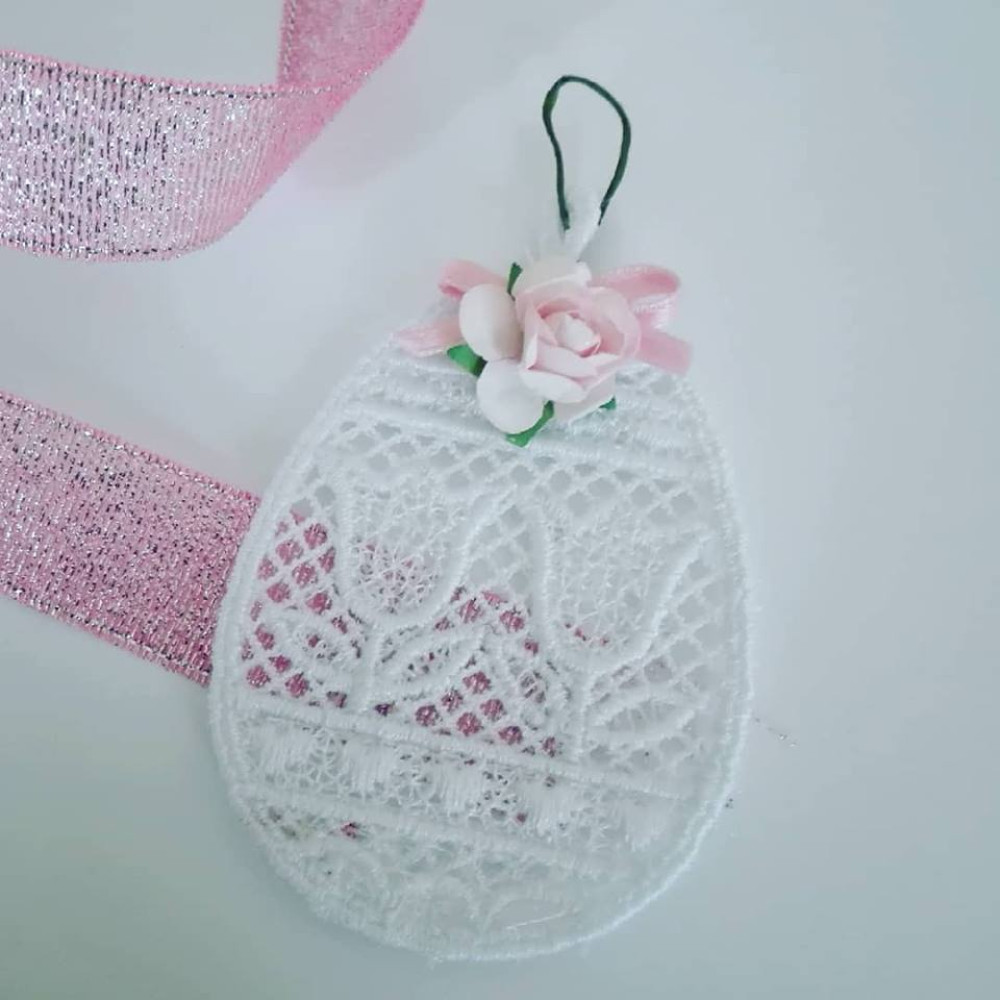Easter Egg with Tulips - White Lace